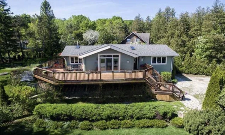171 Chamonix Crescent