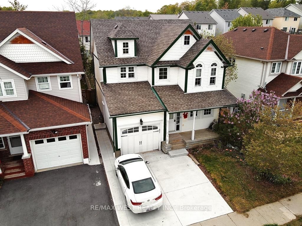 792 Butternut Avenue, Waterloo, ON, N2V 2M3