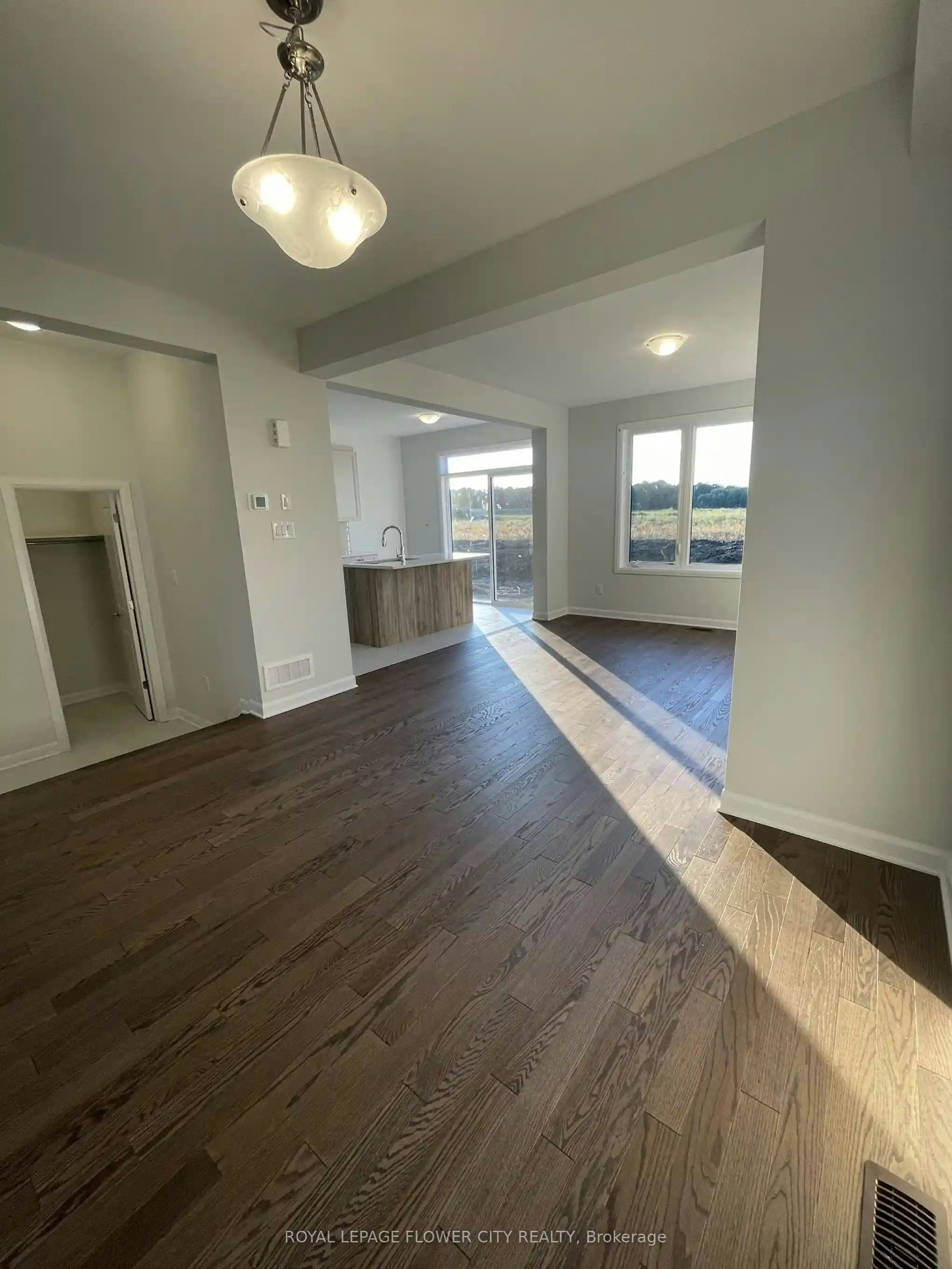 229 Elsie Macgill Walk, Ottawa, ON, K2W 0L5 - 5