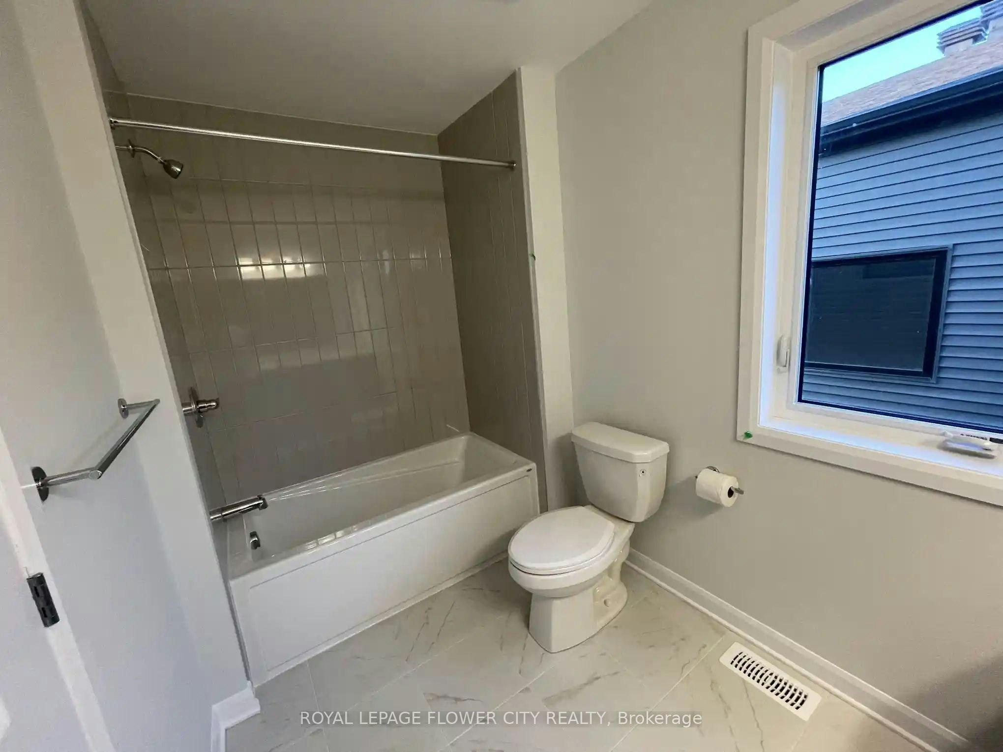 229 Elsie Macgill Walk, Ottawa, ON, K2W 0L5 - 8