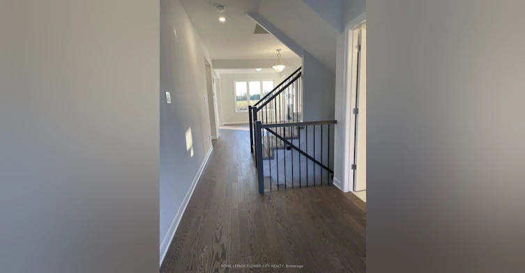 229 Elsie Macgill Walk, Ottawa, ON, K2W 0L5 - 3