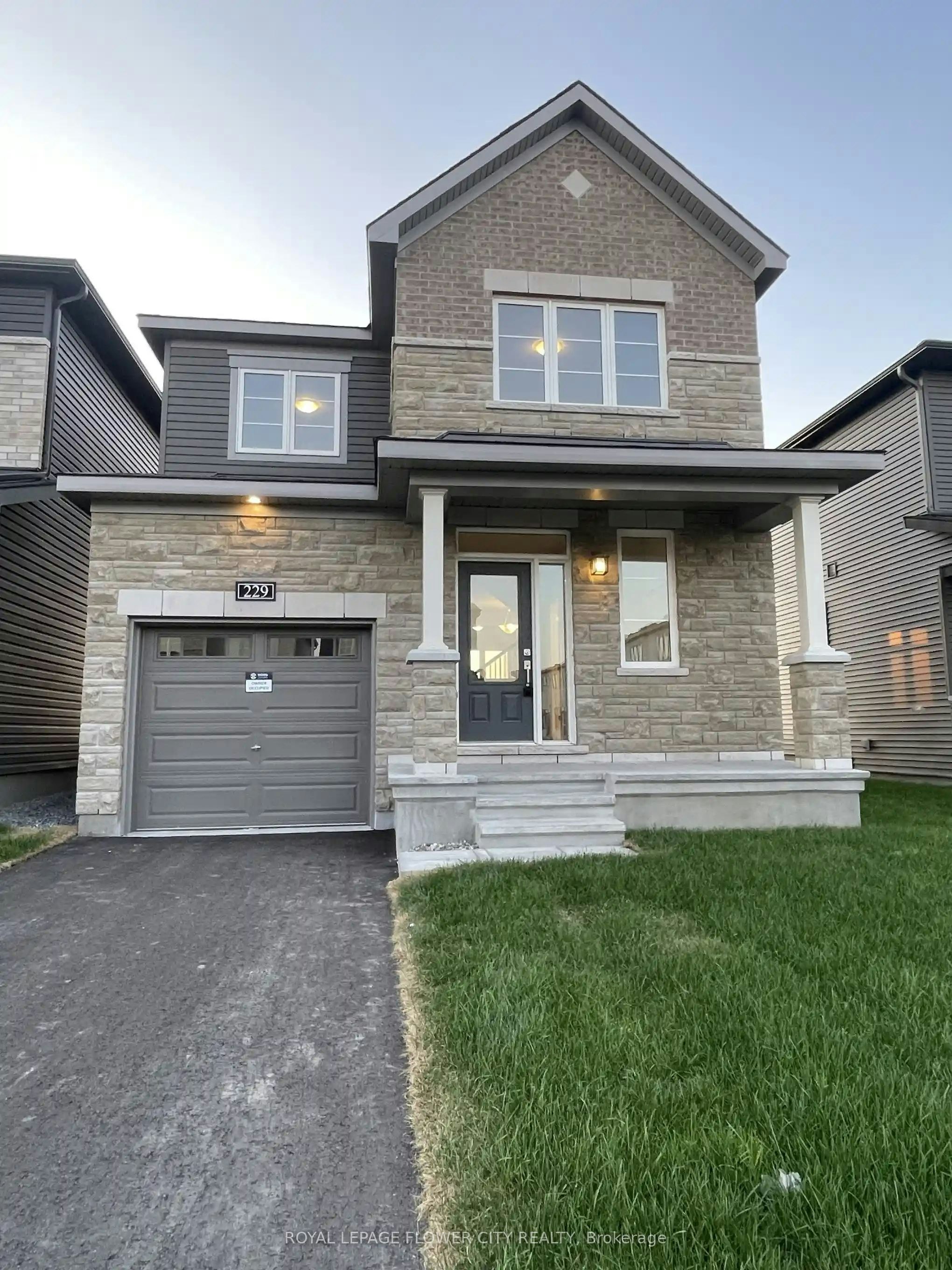 229 Elsie Macgill Walk, Ottawa, ON, K2W 0L5
