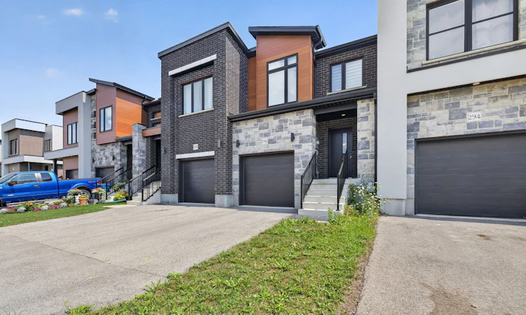296 Bradshaw Drive