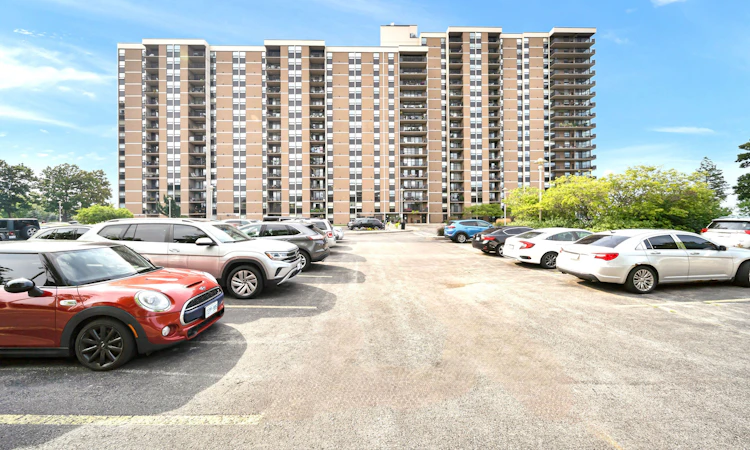 701-500 Green Road