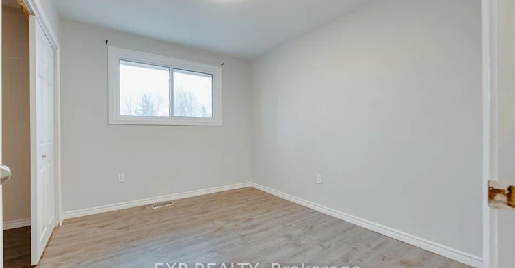 8-78 Bee Street, Woodstock, ON, N4S 3Z3 - 11