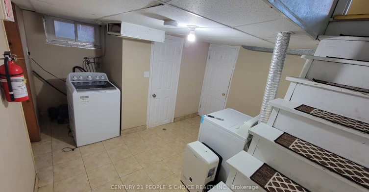52 Columbia Street W, Waterloo, ON, N2L 3K5 - 7