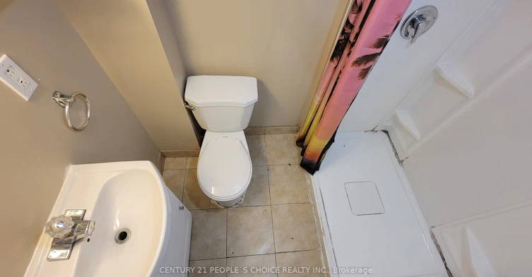 52 Columbia Street W, Waterloo, ON, N2L 3K5 - 9