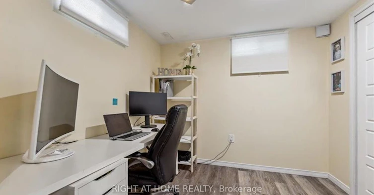 21 Kilbourne Crescent, St. Catharines, ON, L2M 3E3 - 12