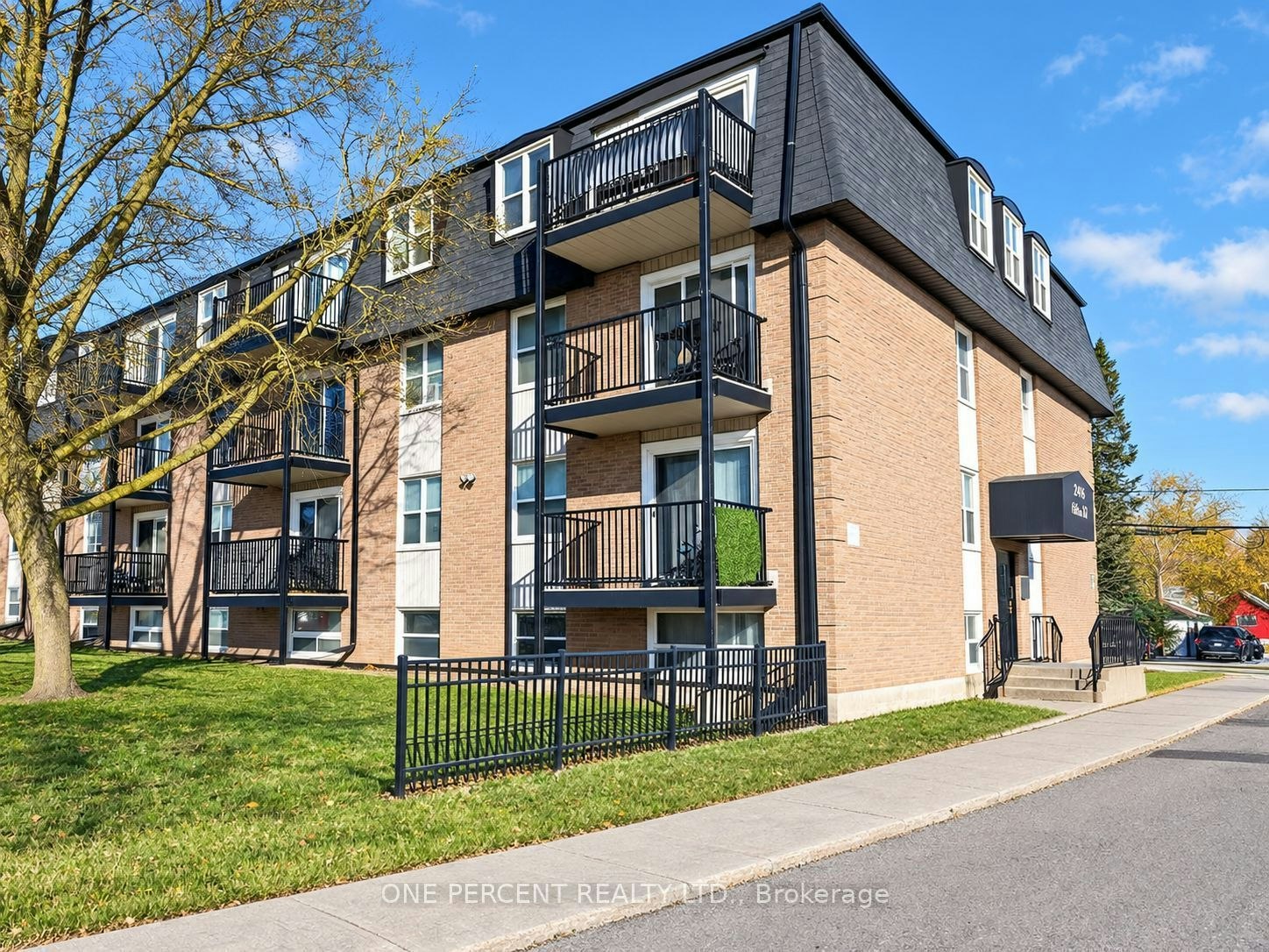 206-25 College Street E, Belleville, ON, K8P 3A3