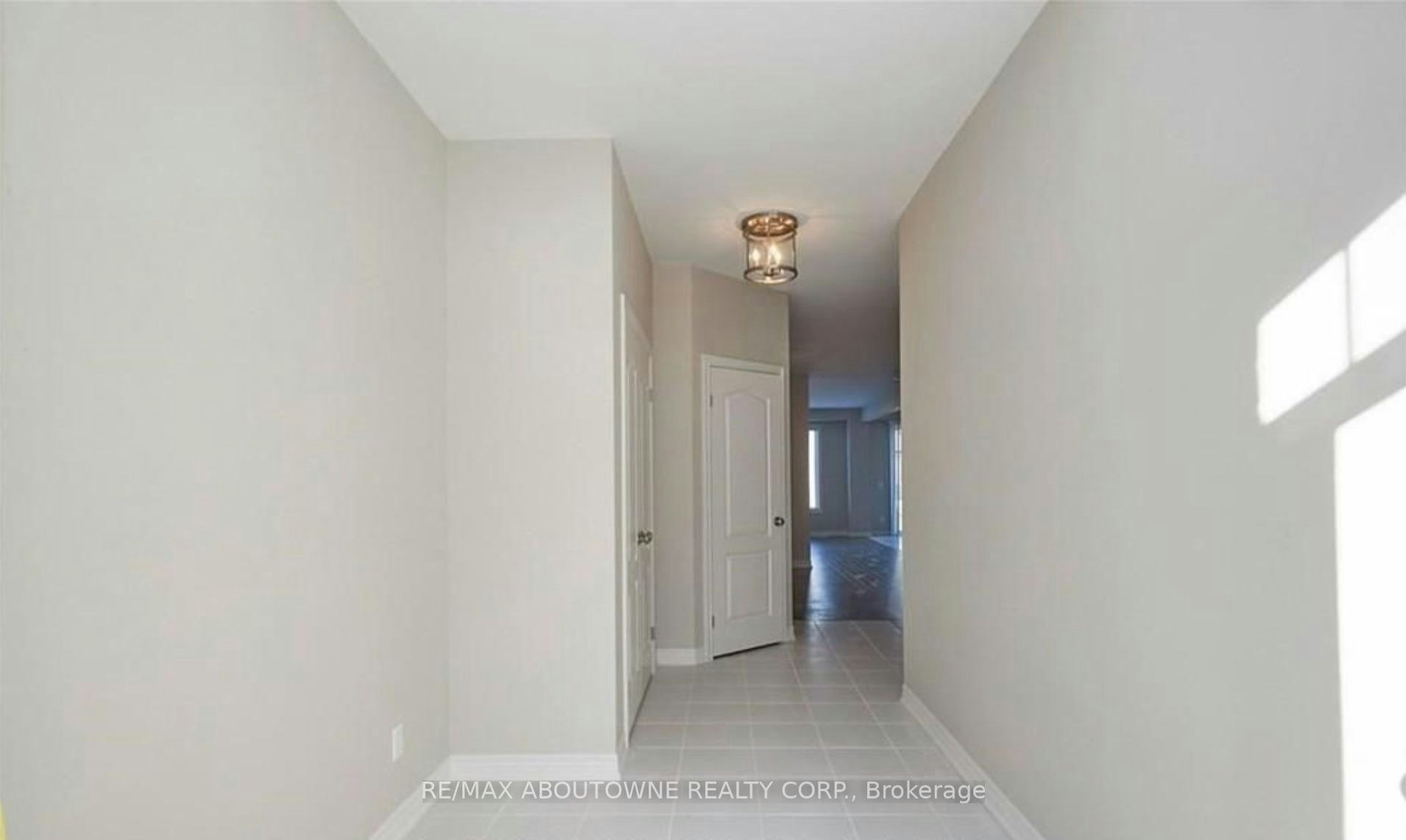 7563 Oldfield Road, Niagara Falls, ON, L2G 5W2 - 2