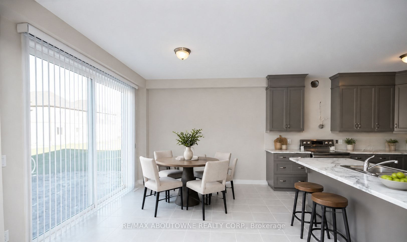 7563 Oldfield Road, Niagara Falls, ON, L2G 5W2 - 12