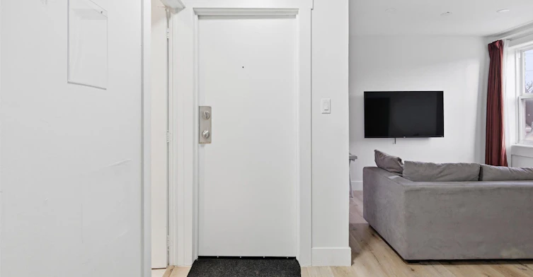 5-13 Westinghouse Avenue, Hamilton, ON, L8L 6E4