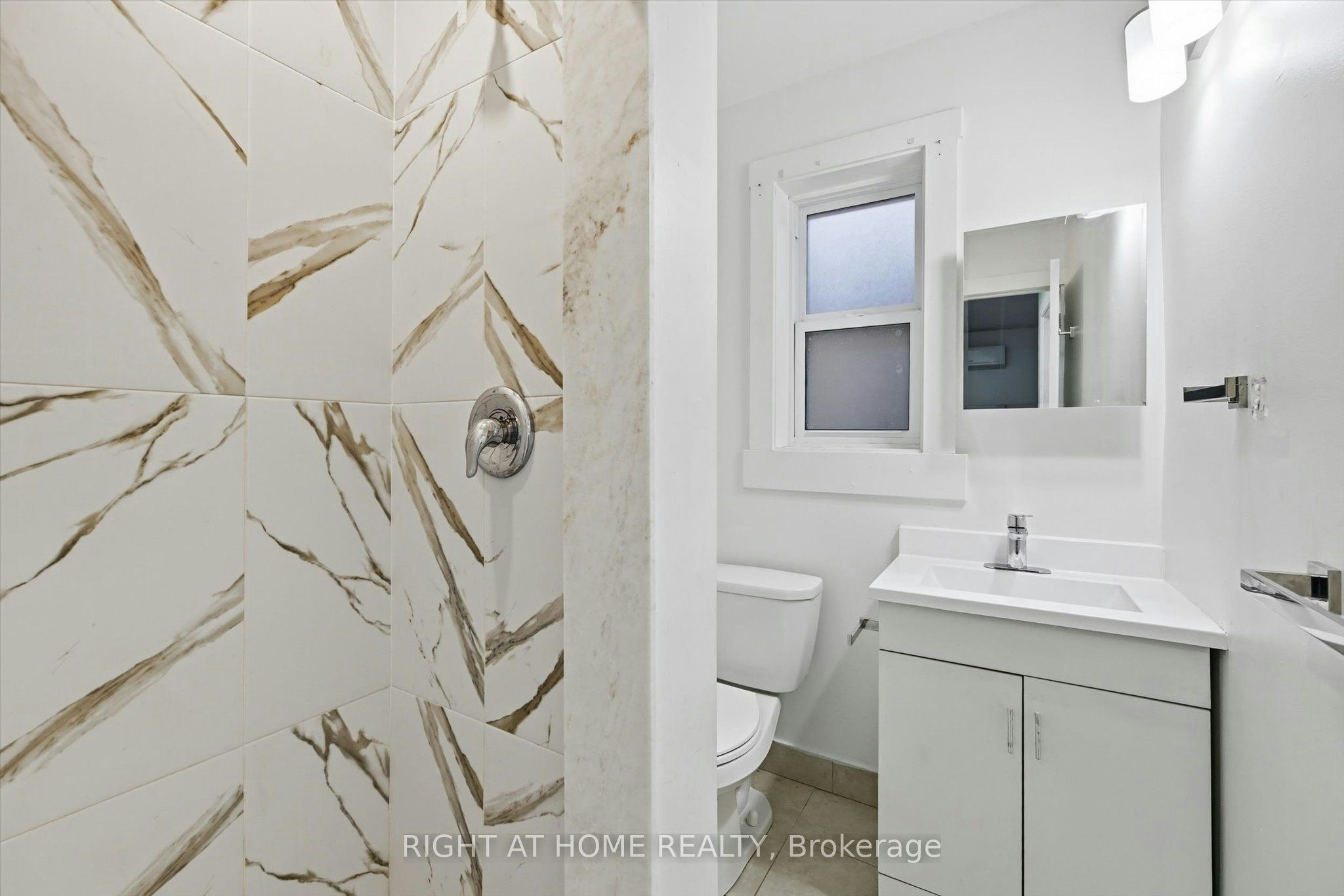 5-13 Westinghouse Avenue, Hamilton, ON, L8L 6E4 - 12