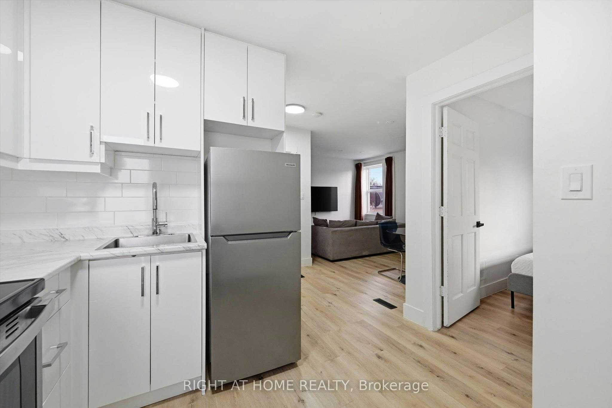 5-13 Westinghouse Avenue, Hamilton, ON, L8L 6E4 - 9