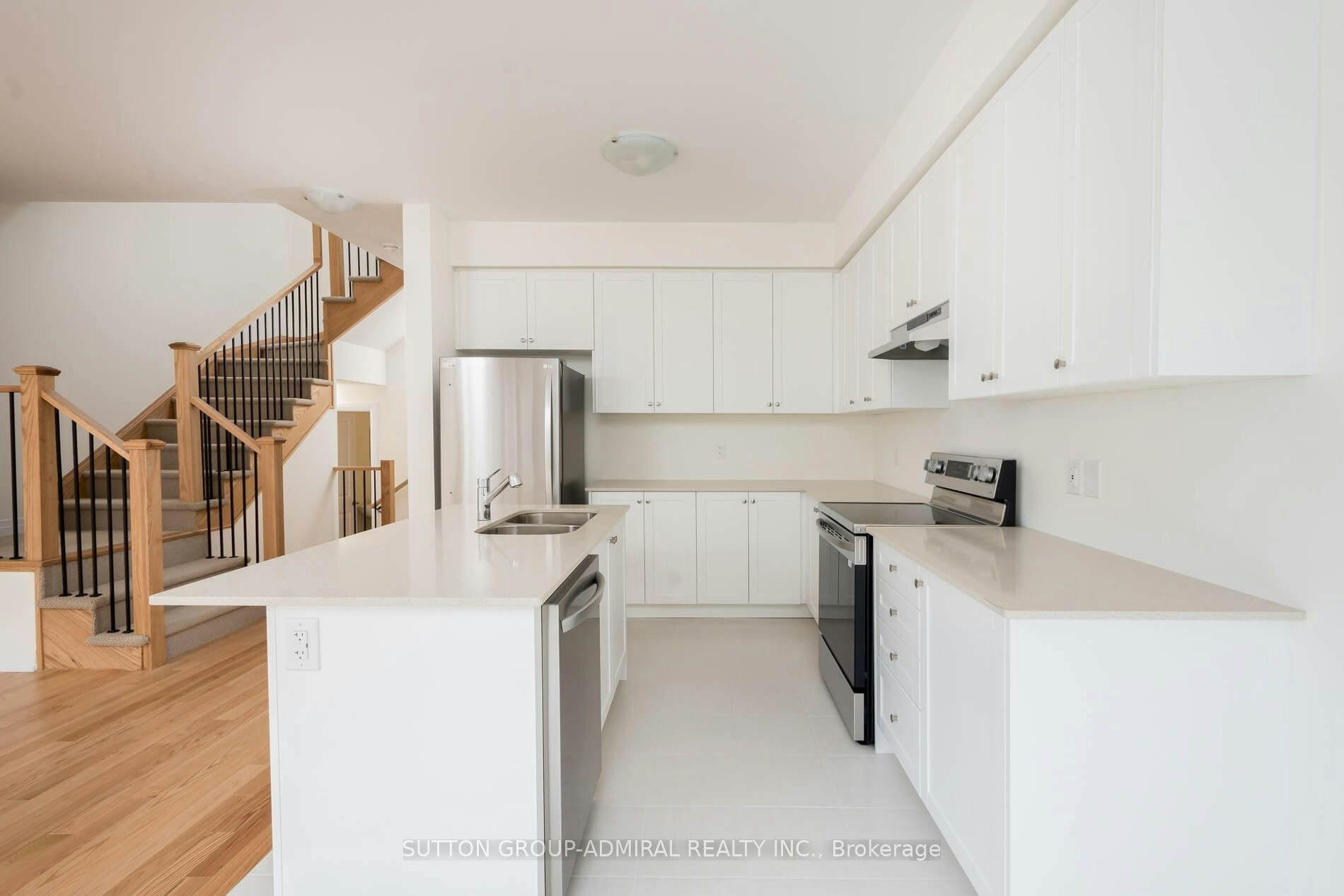 480 Adelaide Street, Wellington North, ON, N0G 1A0 - 8