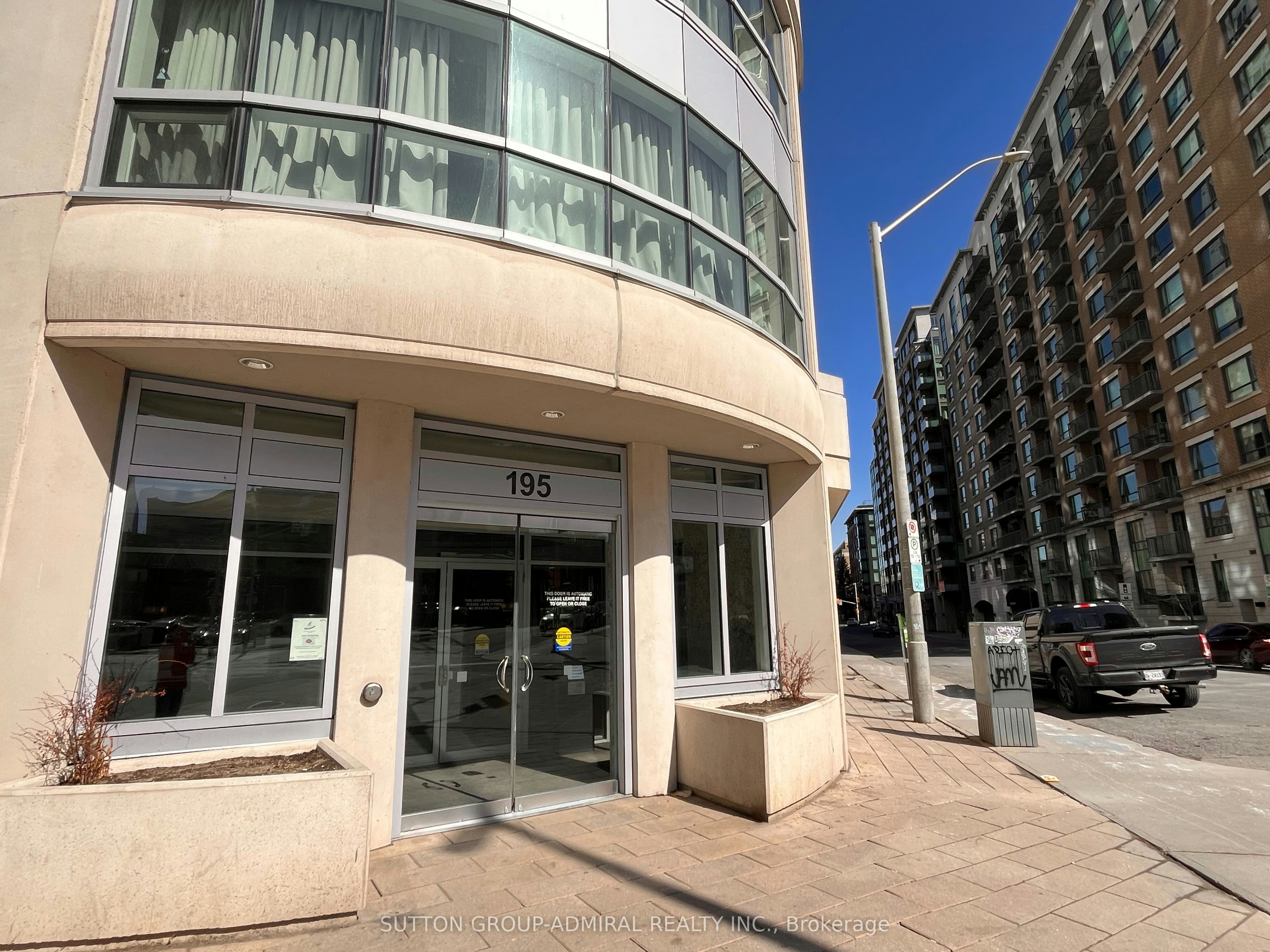 803-195 Besserer Street, Ottawa, ON, K1N 0B6 - 2