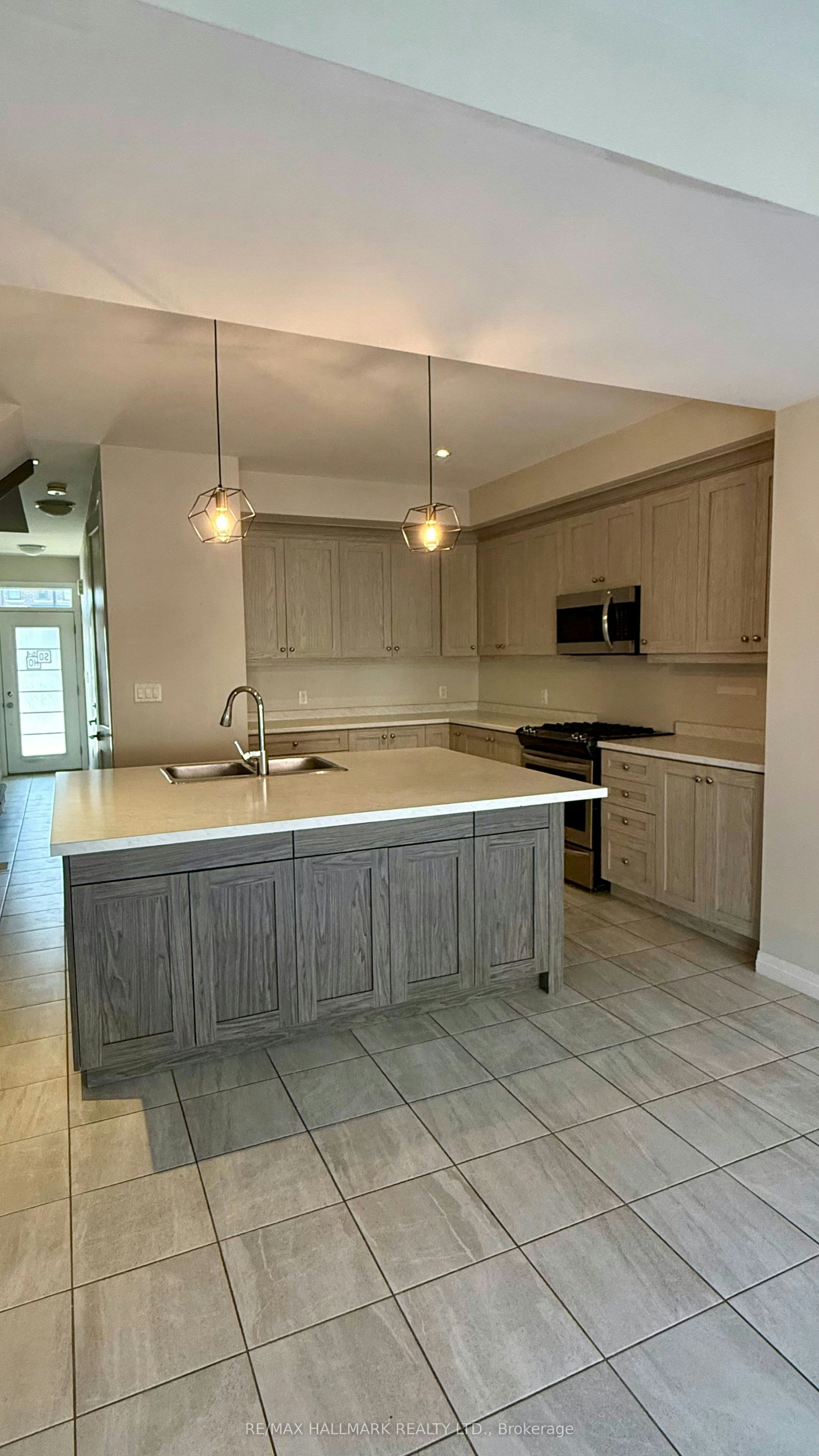 64 Soho Street, Hamilton, ON, L8J 0L4 - 7