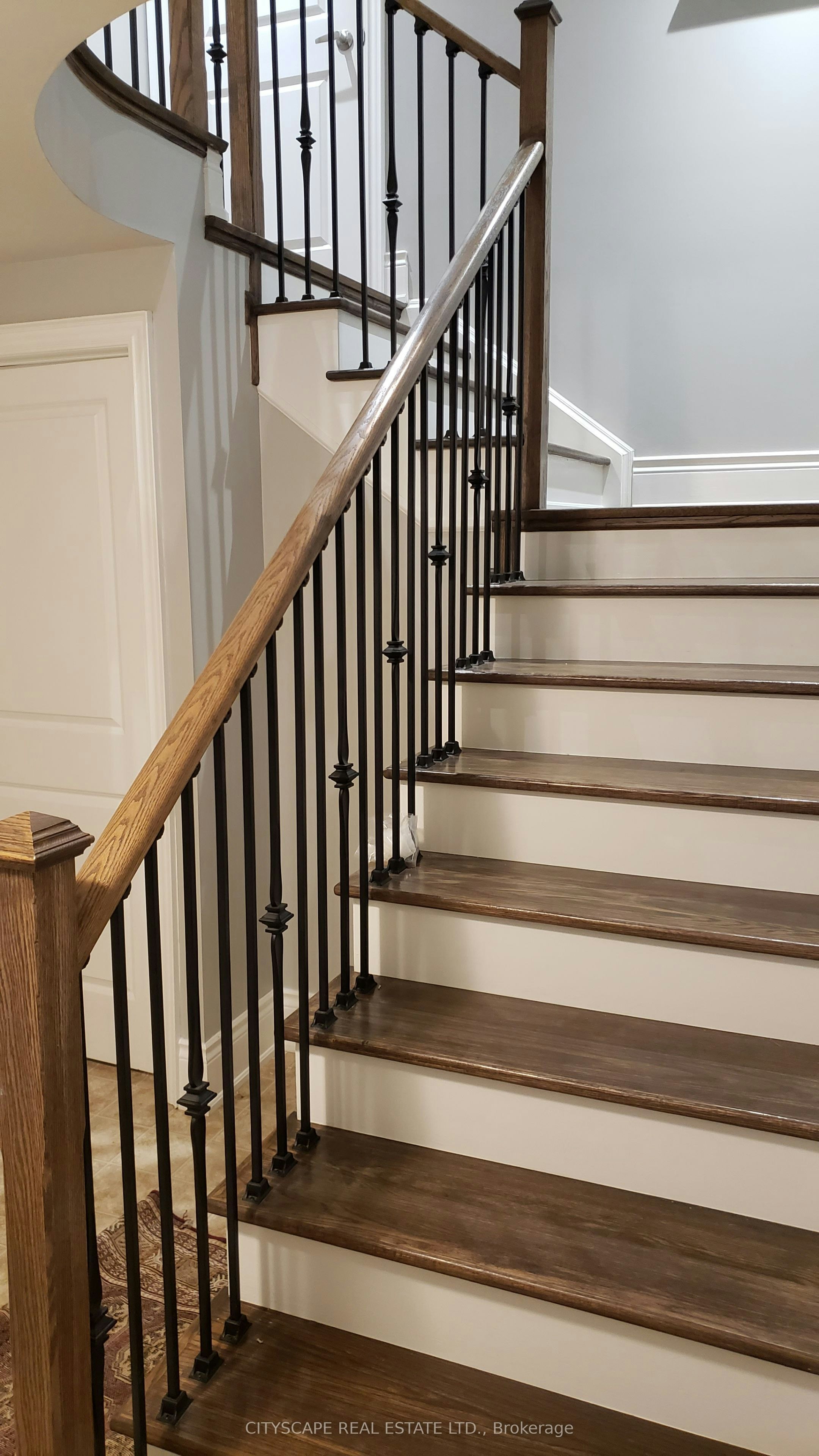 56 Golden Hawk Drive, Hamilton, ON, L8B 1W9 - 30