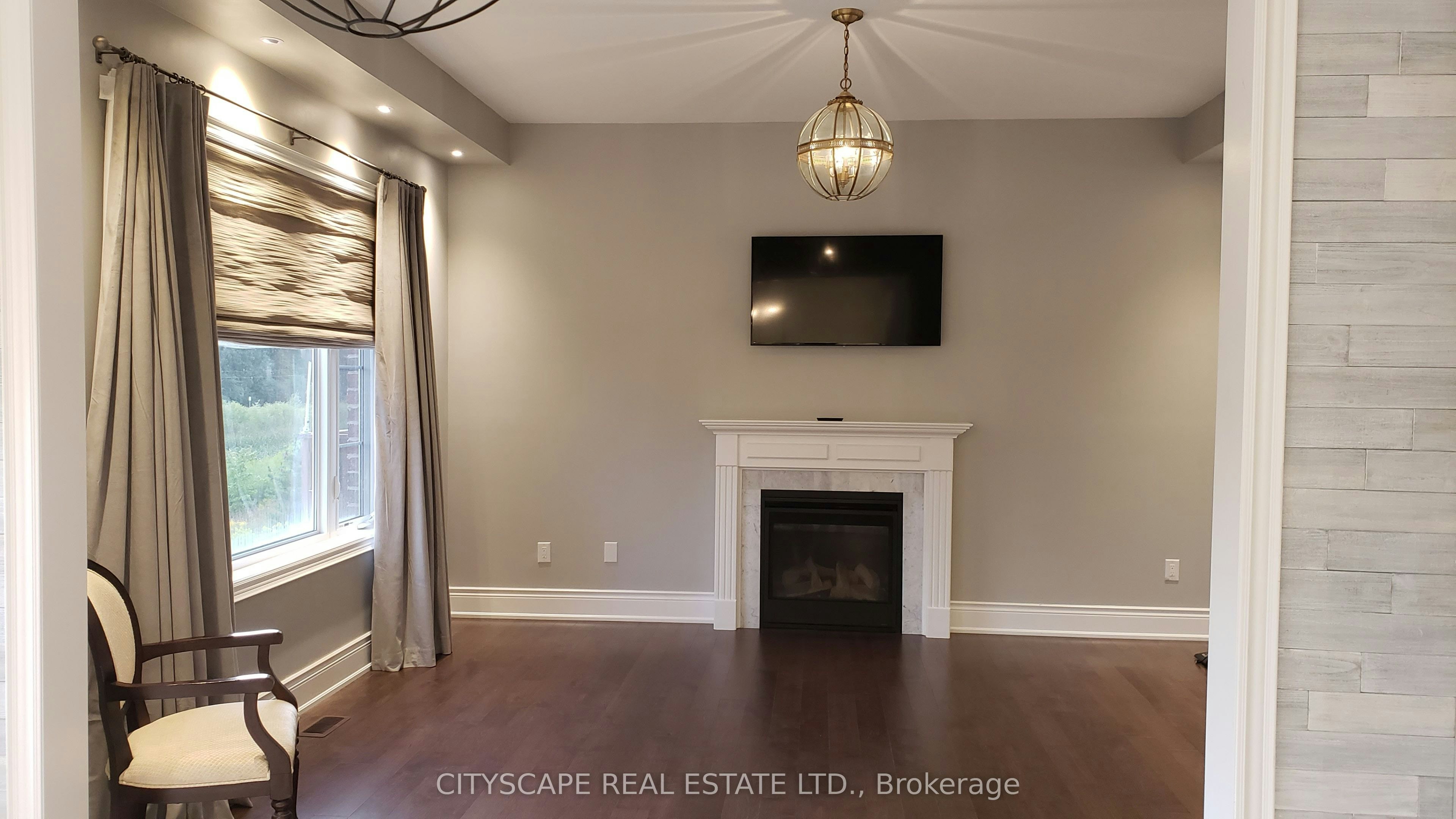 56 Golden Hawk Drive, Hamilton, ON, L8B 1W9 - 9