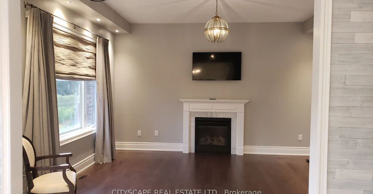 56 Golden Hawk Drive, Hamilton, ON, L8B 1W9 - 9