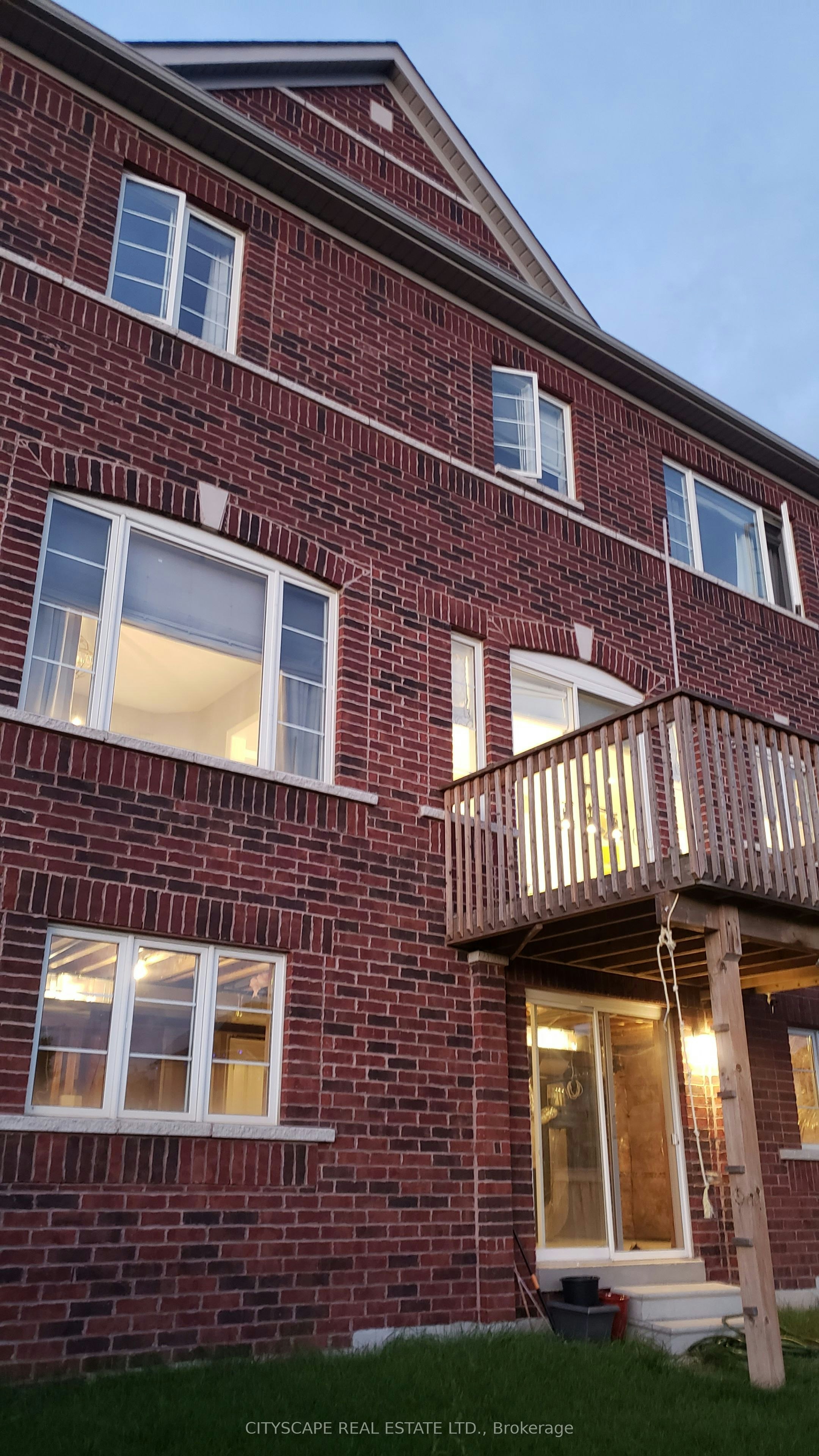 56 Golden Hawk Drive, Hamilton, ON, L8B 1W9 - 34