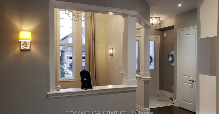 56 Golden Hawk Drive, Hamilton, ON, L8B 1W9 - 5