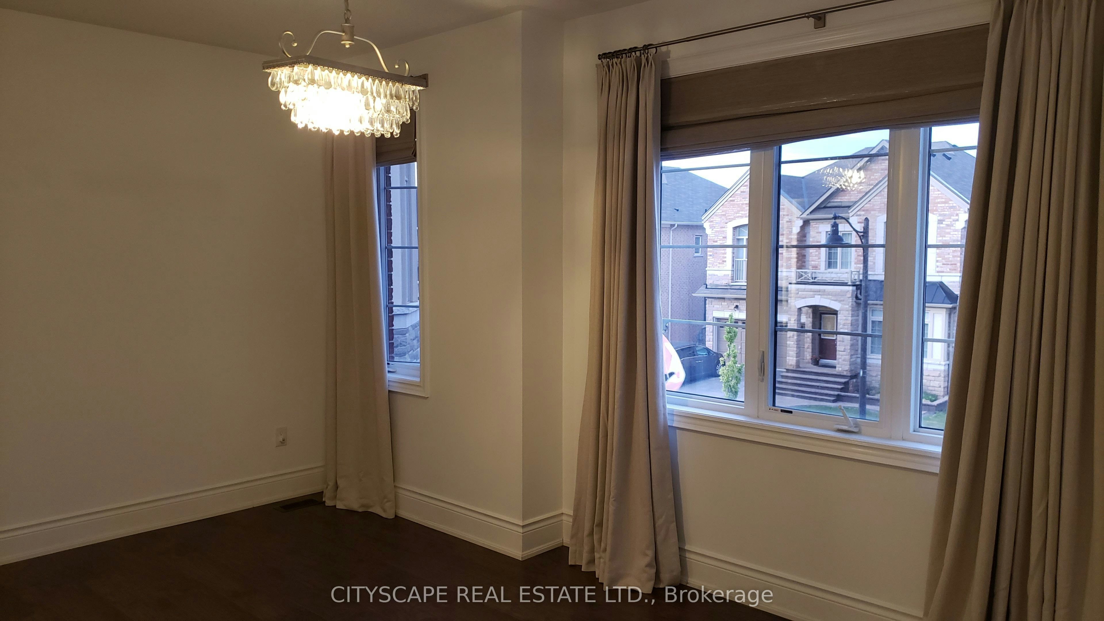 56 Golden Hawk Drive, Hamilton, ON, L8B 1W9 - 24