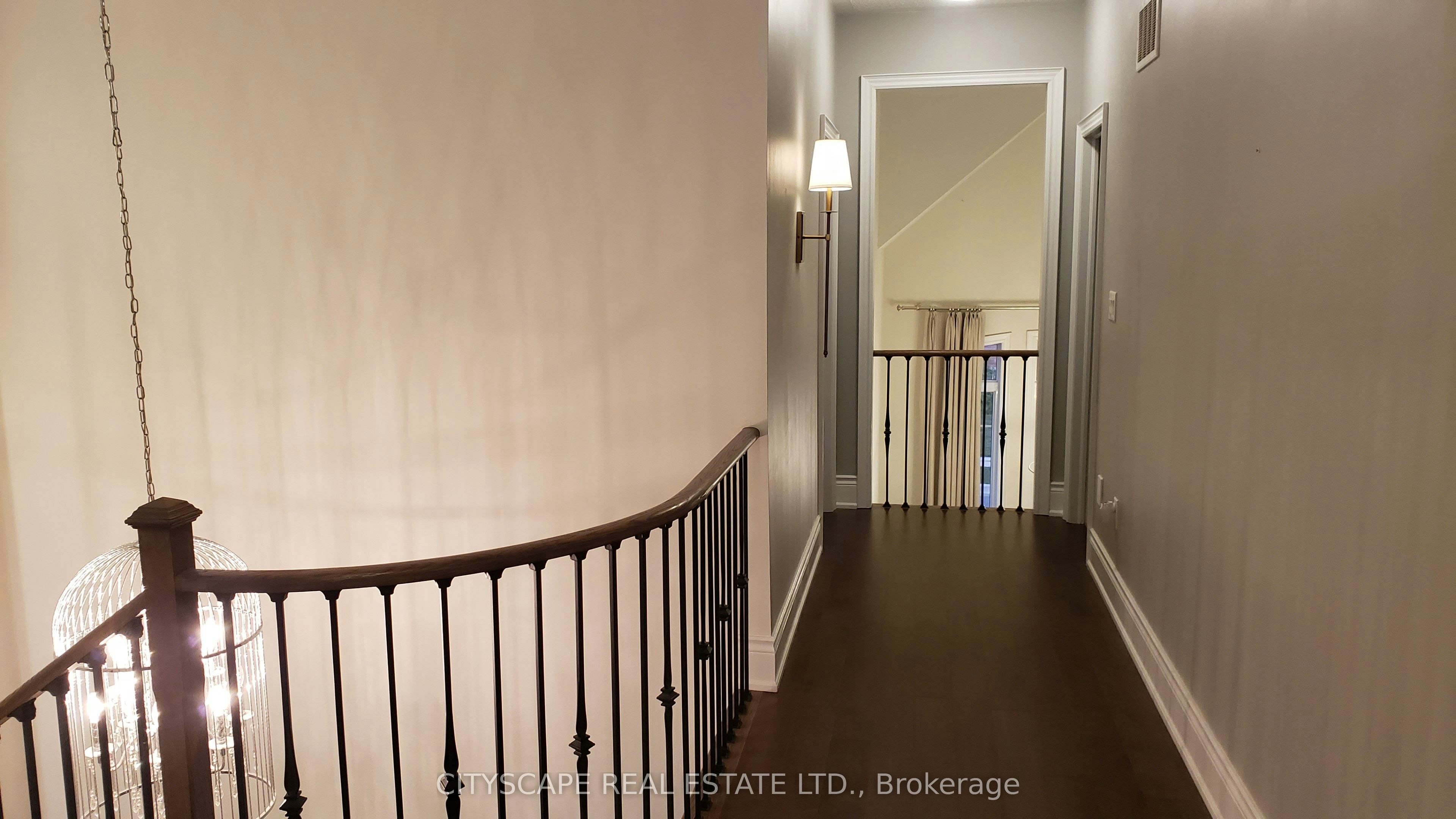 56 Golden Hawk Drive, Hamilton, ON, L8B 1W9 - 14
