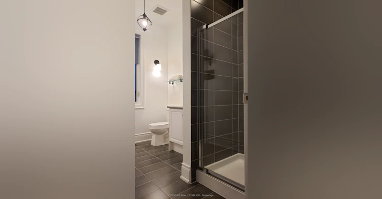 56 Golden Hawk Drive, Hamilton, ON, L8B 1W9 - 27