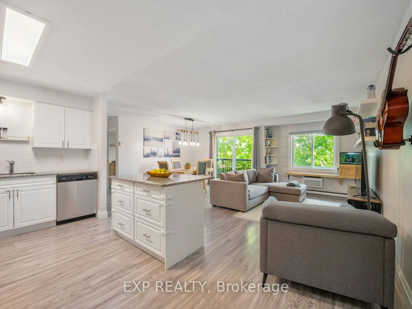 301-276 Eiwo Court, Waterloo, ON, N2K 3M6