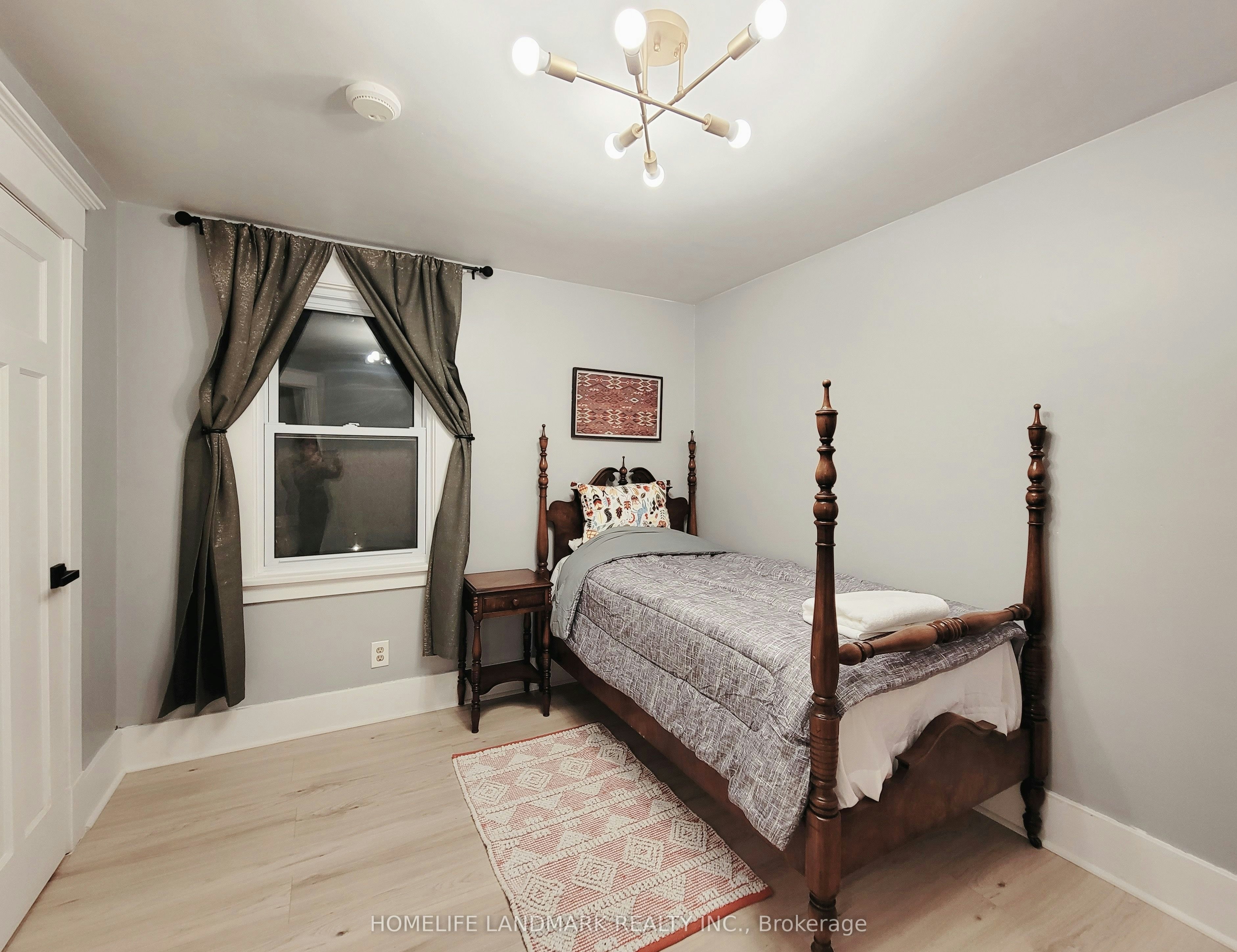 5765 Byng Avenue, Niagara Falls, ON, L2G 5E1 - 5