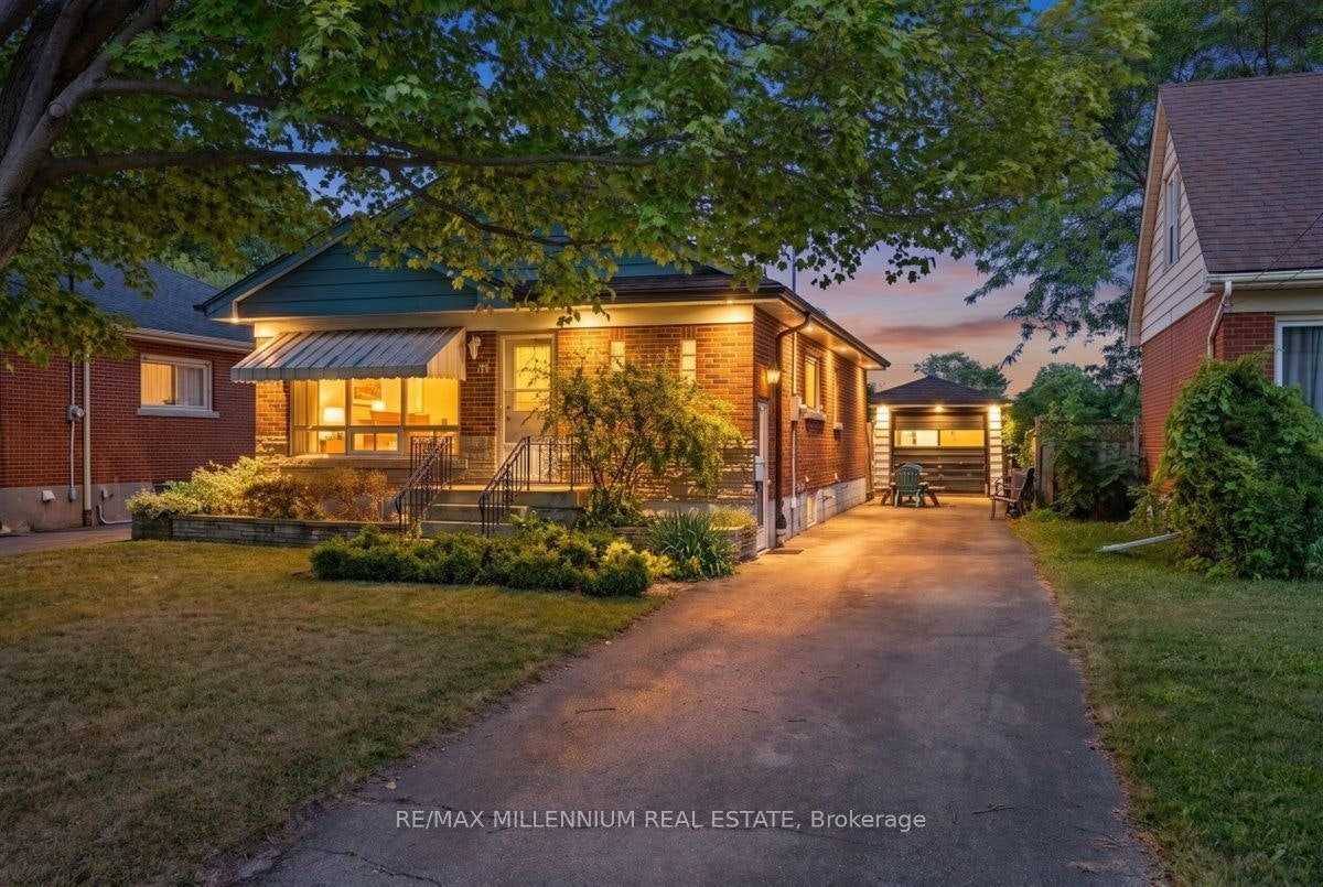 37 Radford Street, Hamilton, ON, L8S 3E5