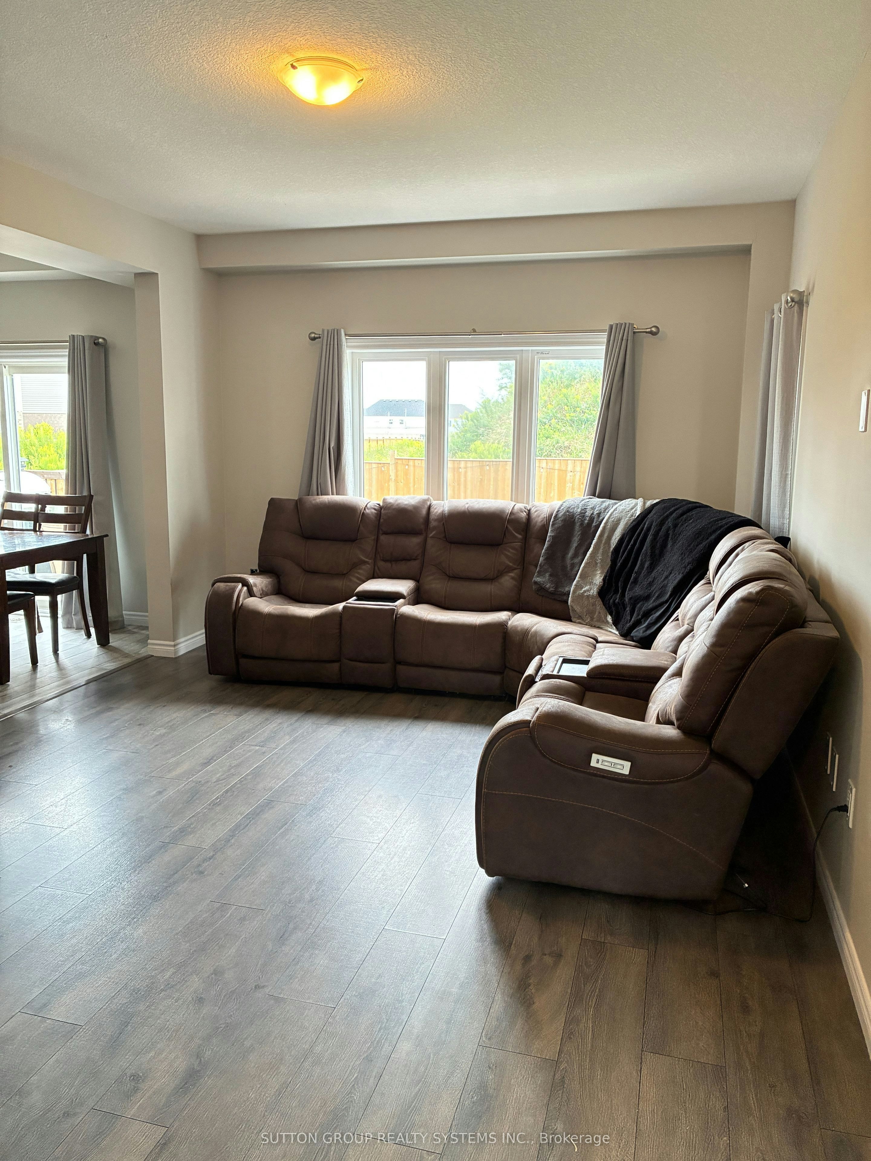 1348 Calais Drive, Woodstock, ON, N4T 0L8 - 7