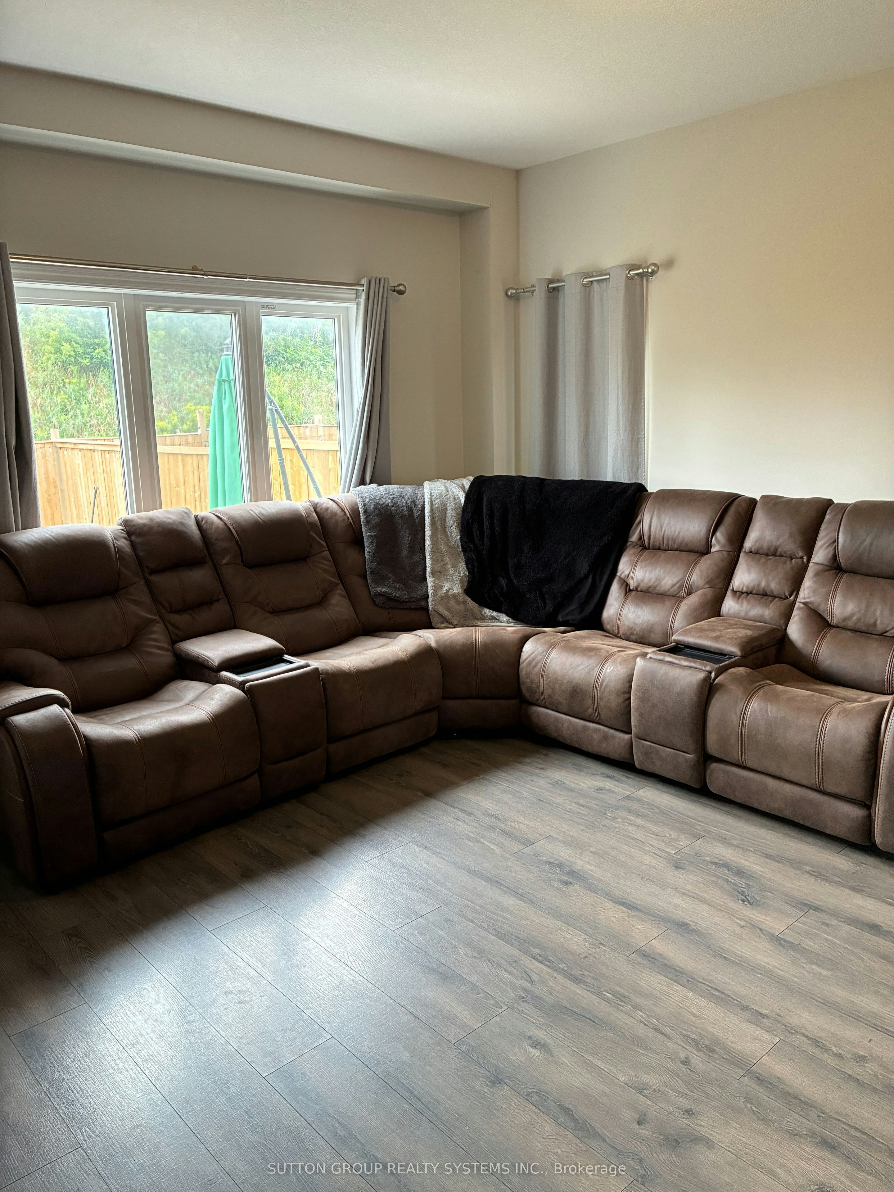 1348 Calais Drive, Woodstock, ON, N4T 0L8 - 8