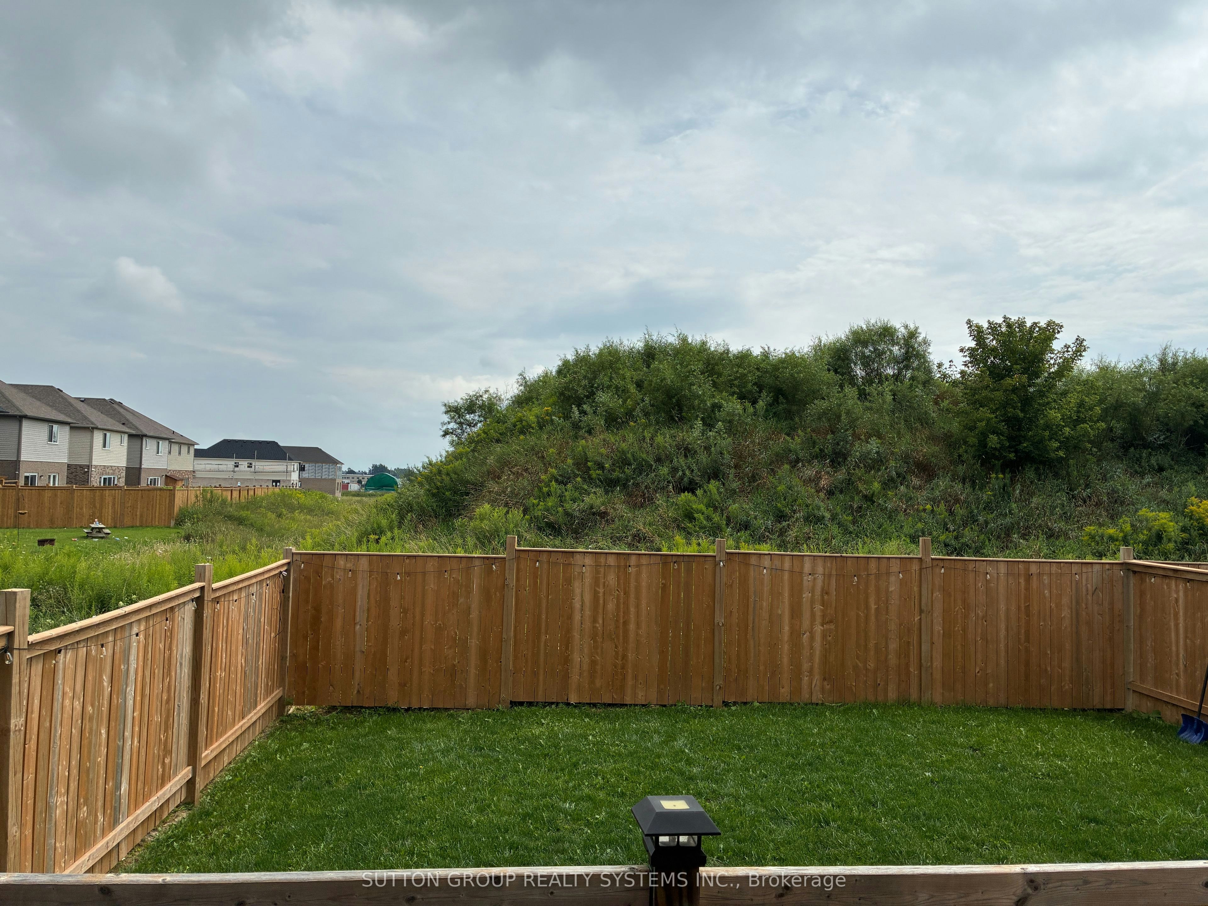 1348 Calais Drive, Woodstock, ON, N4T 0L8 - 33