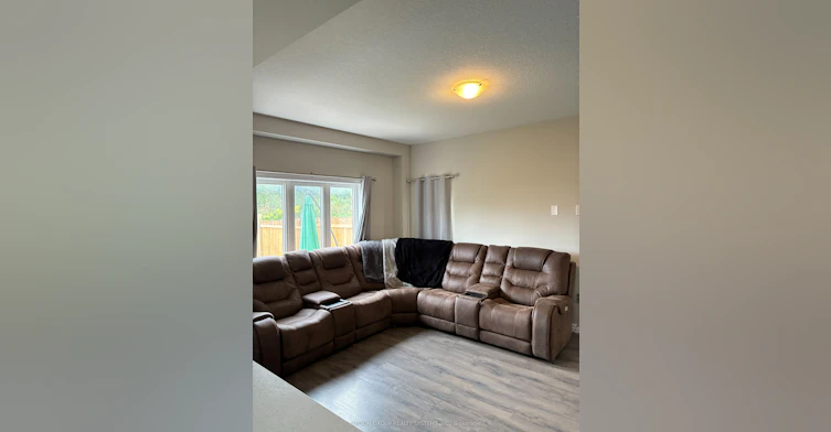 1348 Calais Drive, Woodstock, ON, N4T 0L8 - 6