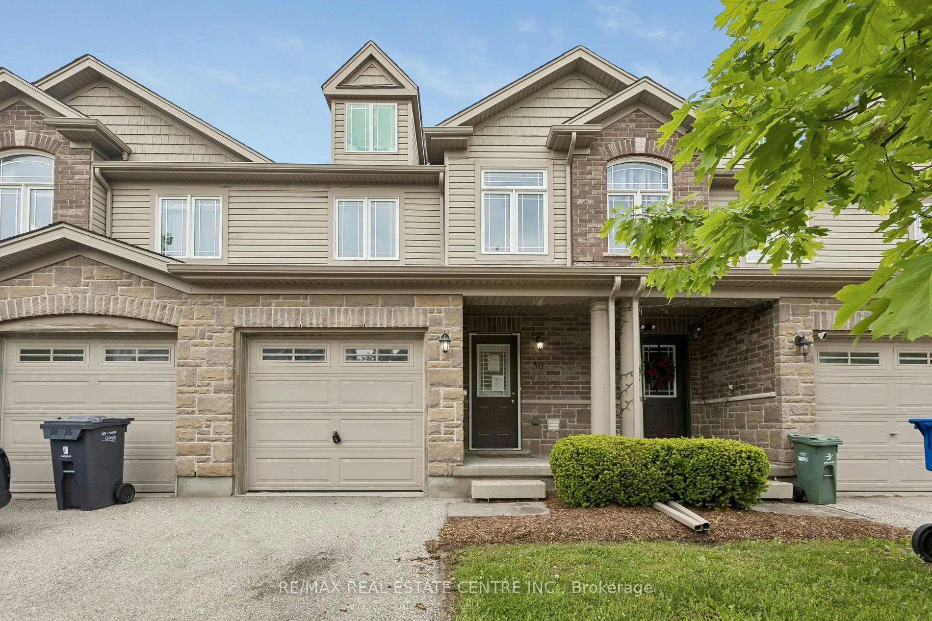 30O-30 Oldfield Drive, Guelph, ON, N1L 0K7