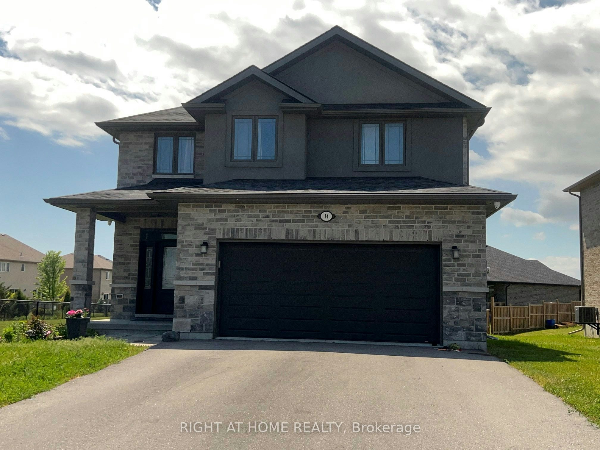 14 Mountain Ash Drive, Belleville, ON, K8N 0E3