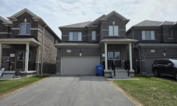 351 Ridley Crescent