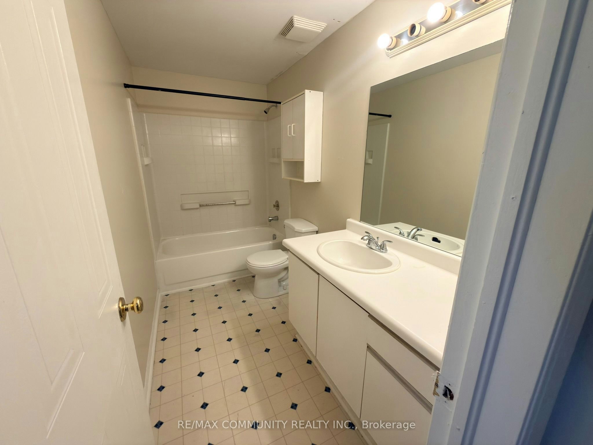 65-511 Admiral Drive W, London, ON, N5V 4R4 - 11