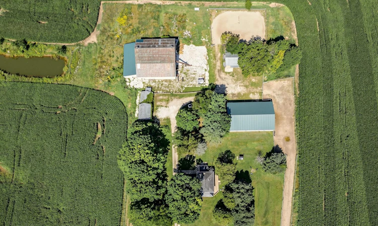 430254 Sydenham Lakeshore Drive