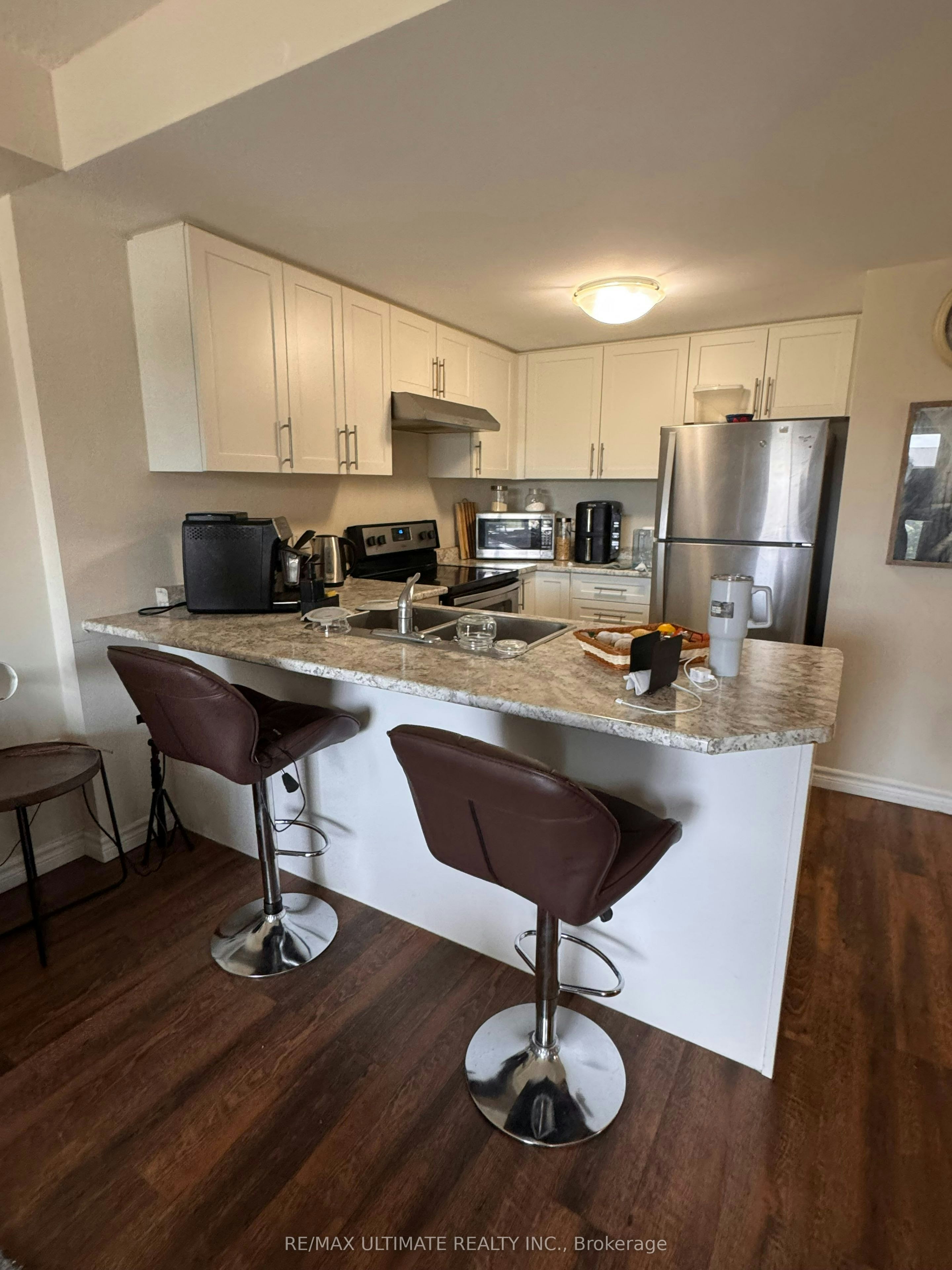 515-7 Kay Crescent, Guelph, ON, N1L 0P9 - 8