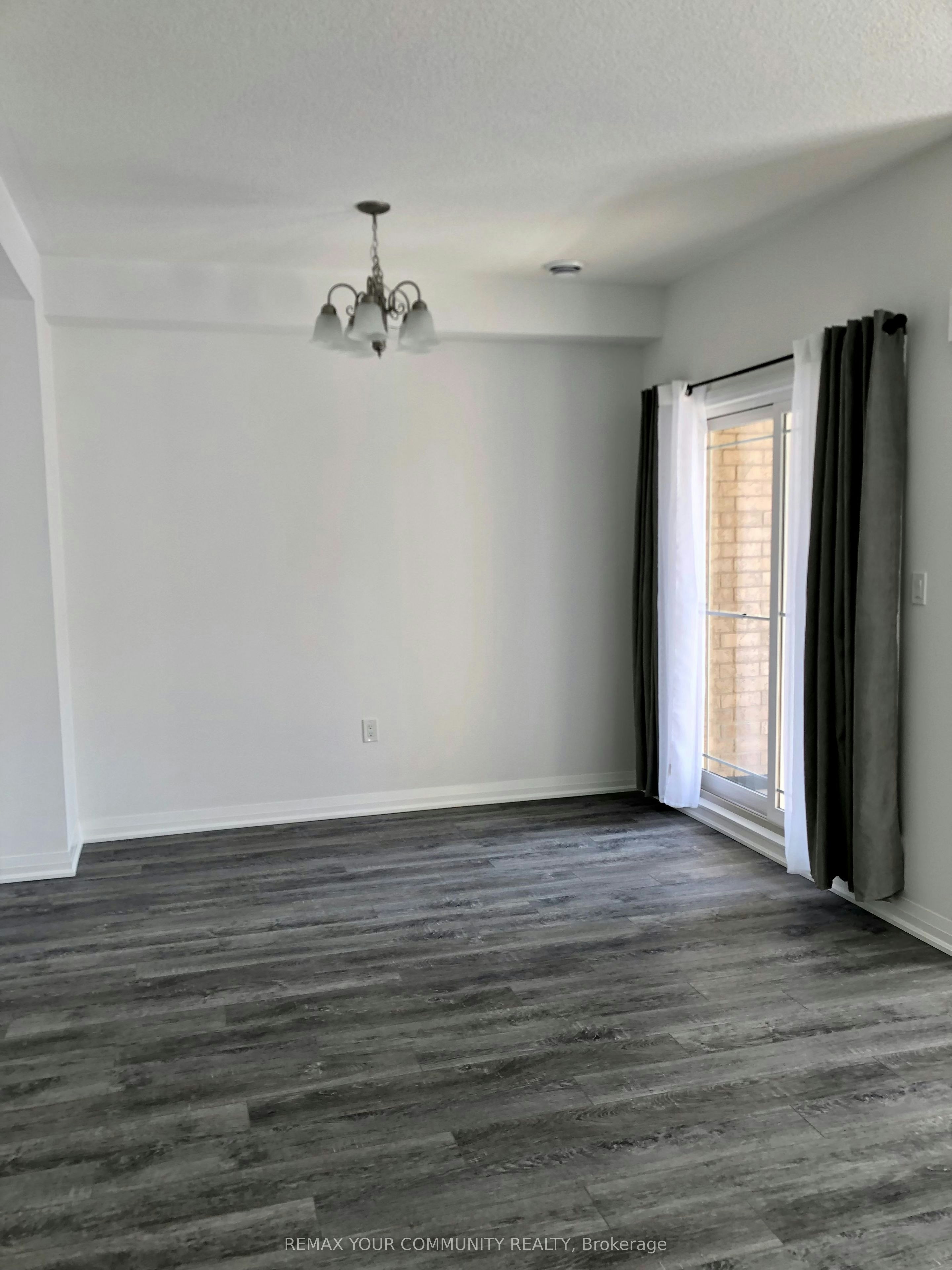 43 Laguna Village Crescent N, Hamilton, ON, L0R 1P0 - 9