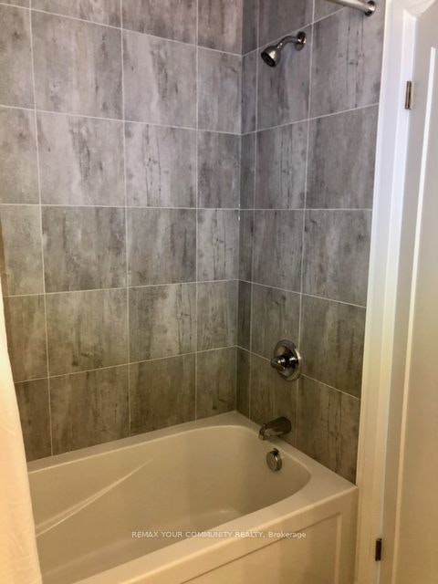43 Laguna Village Crescent N, Hamilton, ON, L0R 1P0 - 3