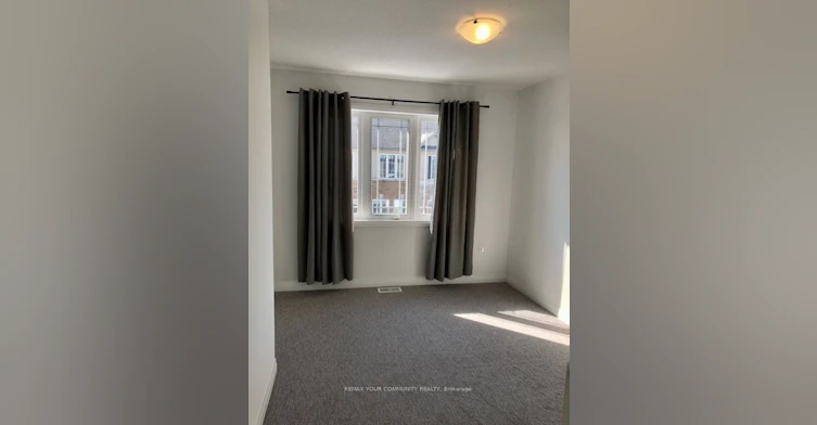 43 Laguna Village Crescent N, Hamilton, ON, L0R 1P0 - 2