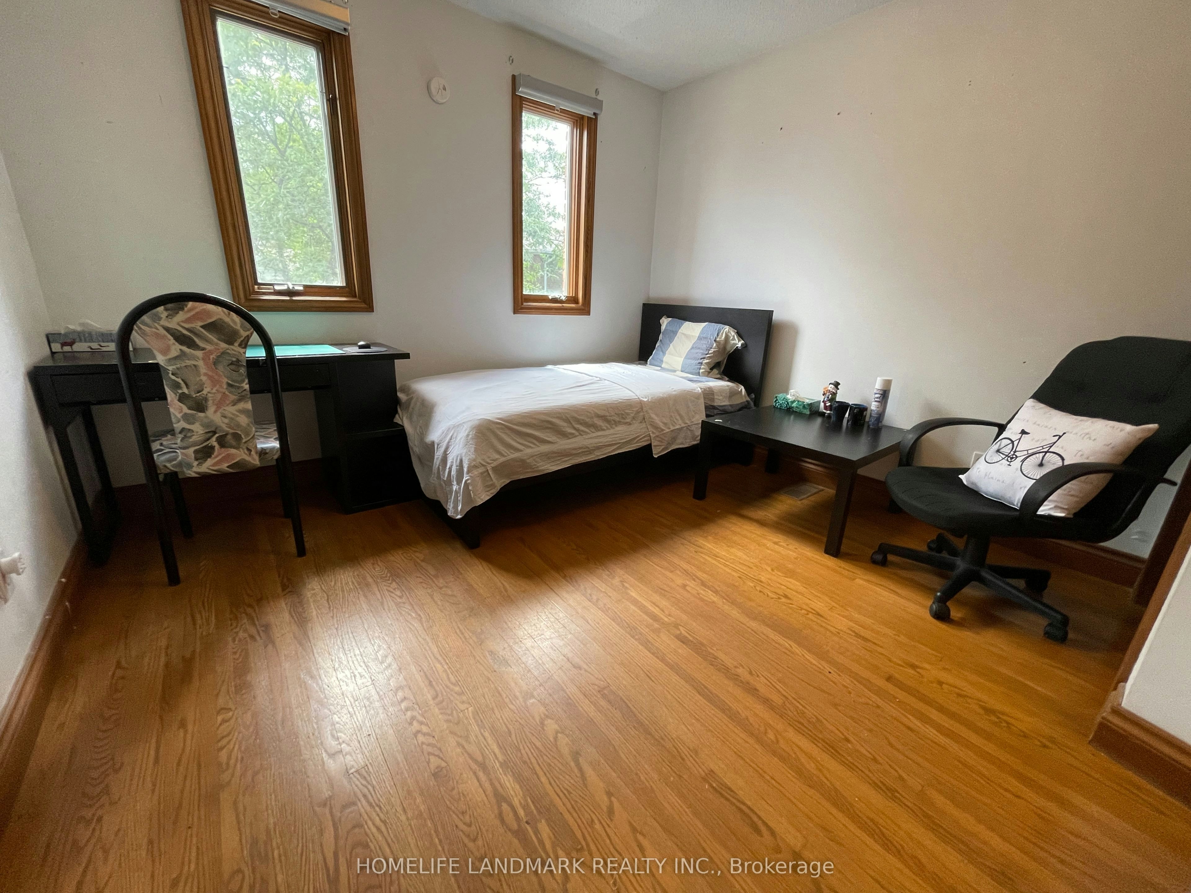 45 West Park Avenue, Hamilton, ON, L8S 3M4 - 2