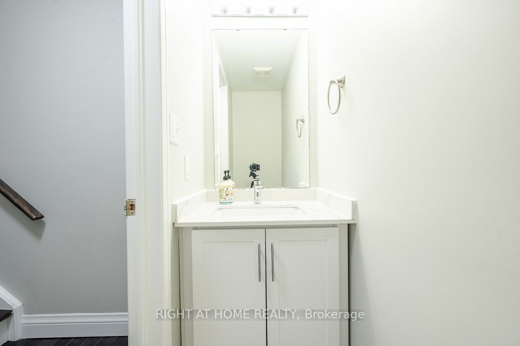 27 Panorama Way, Hamilton, ON, L8E 6C6 - 28