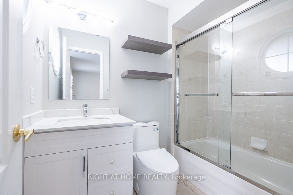 27 Panorama Way, Hamilton, ON, L8E 6C6 - 23