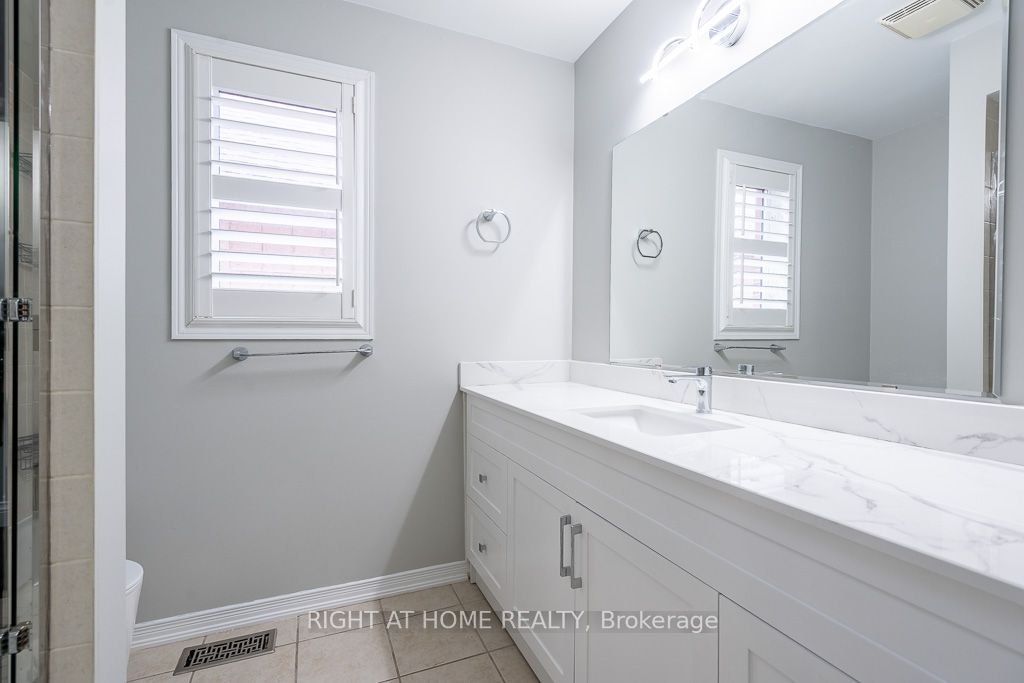 27 Panorama Way, Hamilton, ON, L8E 6C6 - 17