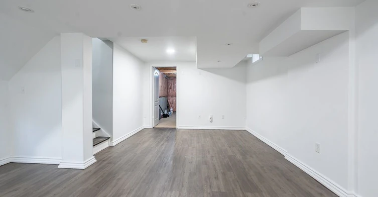 27 Panorama Way, Hamilton, ON, L8E 6C6 - 30